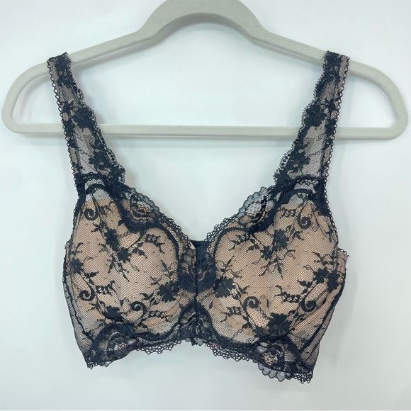 Victoria's Secret Dream Angels lined Demi Lace & Dot Mesh Bra Black Size 34DD - Picture 1 of 5